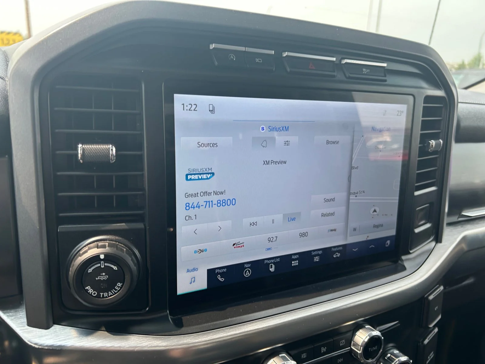 Used 2021  Ford LARIAT SuperCrew   EcoBoost™ image 24