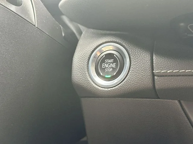Used 2021 Black Buick Essence image 19