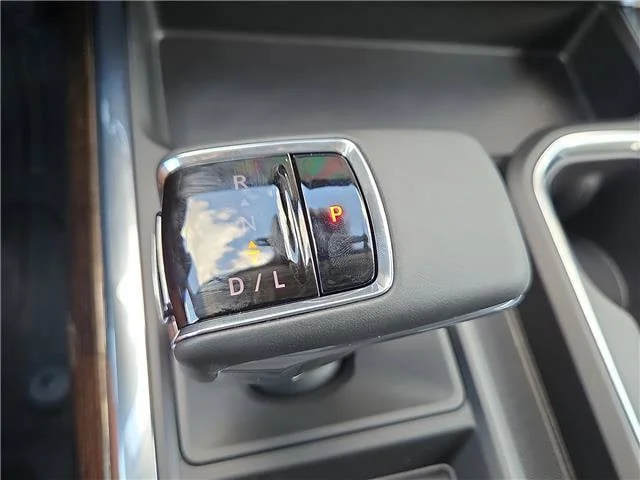 New 2026 Summit White GMC Elevation image 17