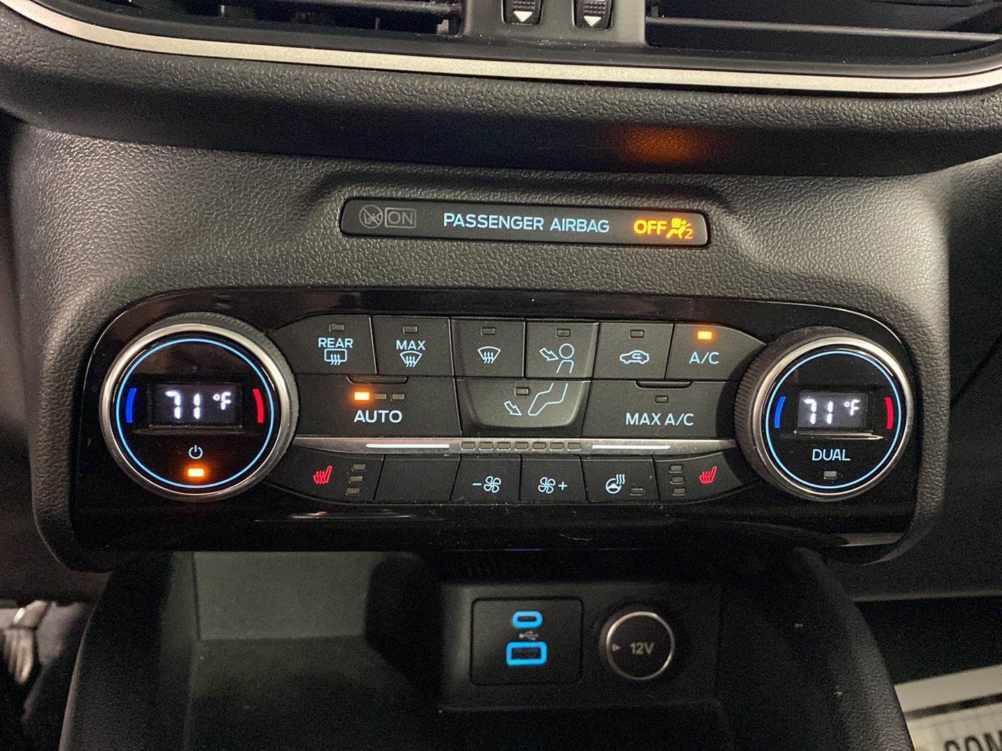 Used 2021 Red Metallic Ford SE image 16