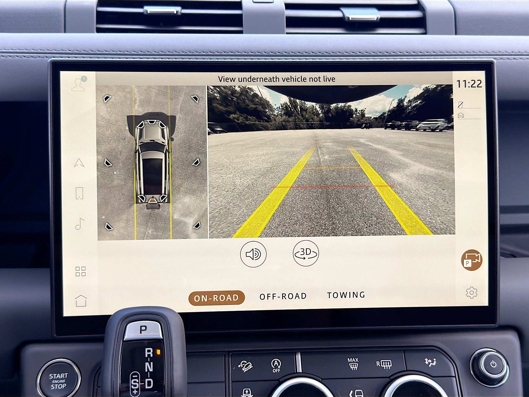 New 2026 Fuji White Land Rover X-Dynamic SE image 35