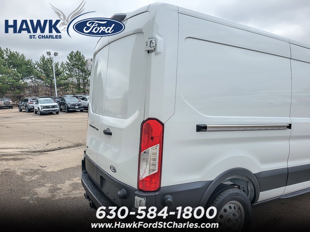 New 2026 Oxford White Ford Cargo Van image 6