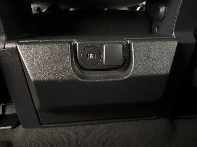Used 2025 Black Ford XLT image 25