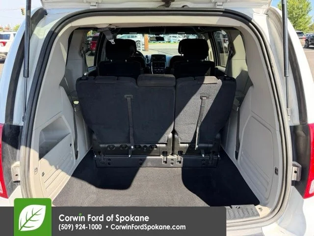 Used 2016 White Dodge SE Plus image 16