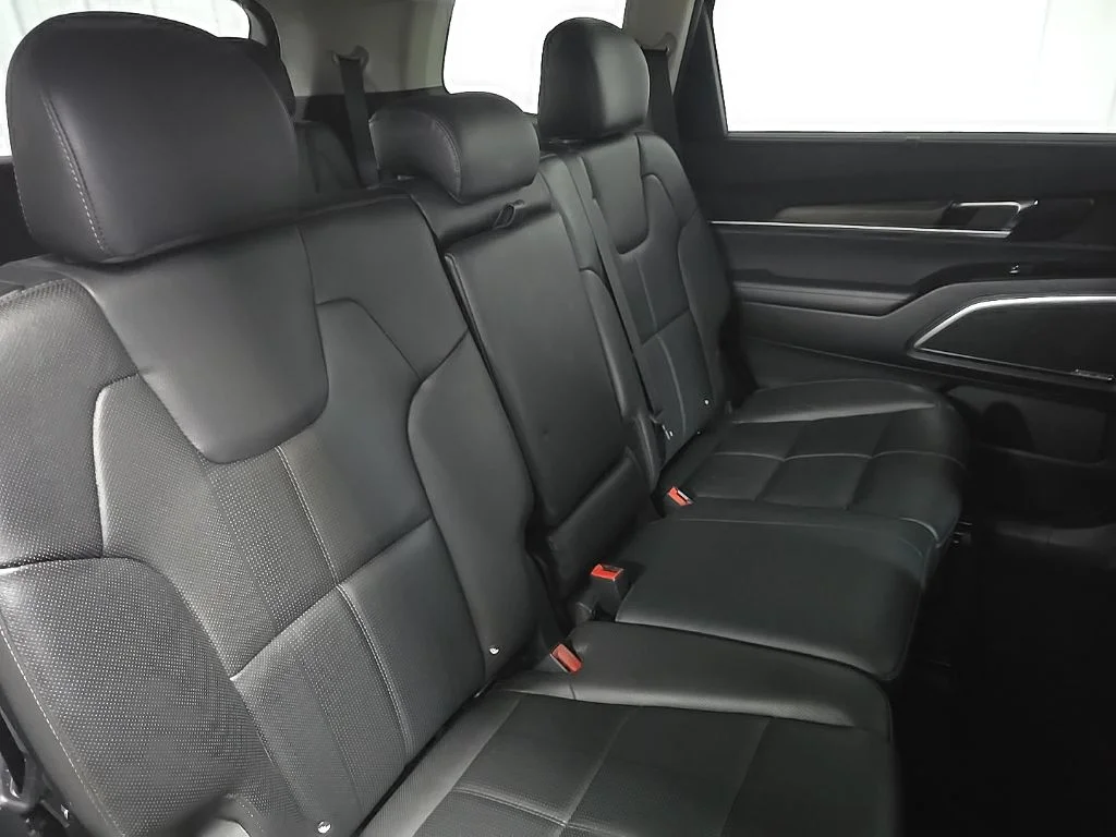 Used 2022  Kia SX image 18
