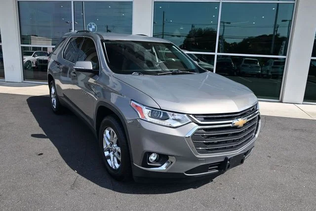 Used 2018 Gray Chevrolet LT image 2