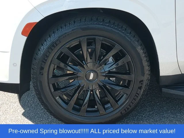 Used 2021 White Cadillac Sport Platinum image 18