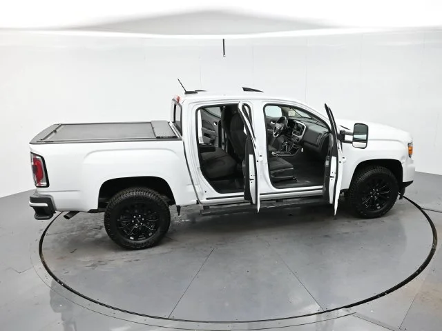 Used 2022 SUMMIT WHITE GMC 2WD Elevation image 43