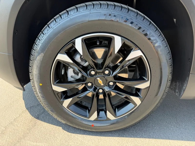 Used 2023 Crimson Metallic Chevrolet LT image 28