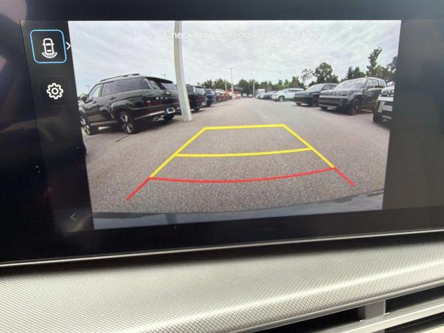 New 2026 Gray Hyundai SE FWD image 26
