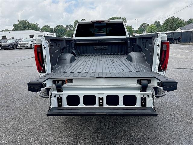 2026 GMC Sierra 3500HD Denali - Photo 25