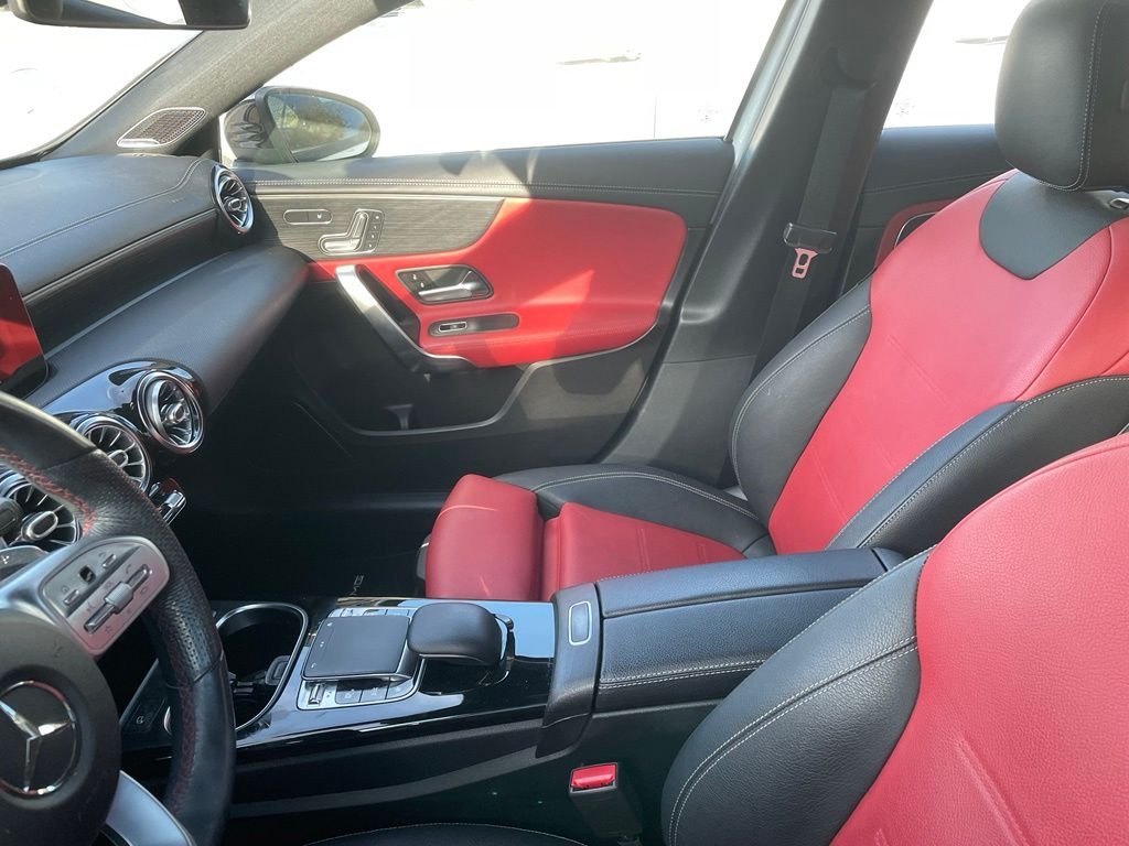 Used 2019 Polar White Mercedes-Benz A 220 image 9
