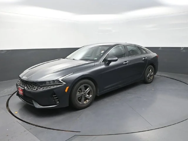 Used 2022 Gray Kia LXS image 3