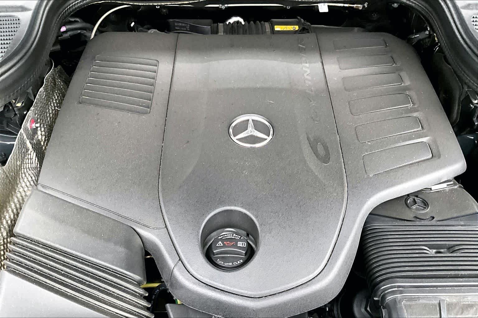 Used 2026 MANUFAKTUR Signature Silicon Grey Mercedes-Benz GLS 450 image 33