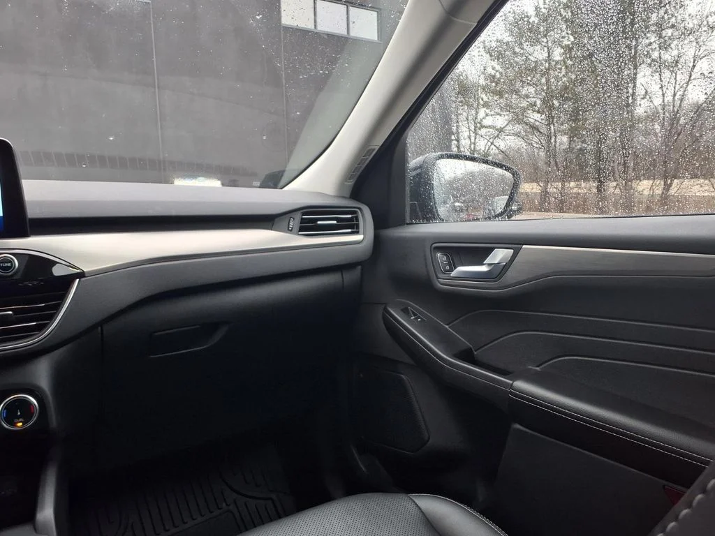 Used 2022 Black Ford Titanium image 23