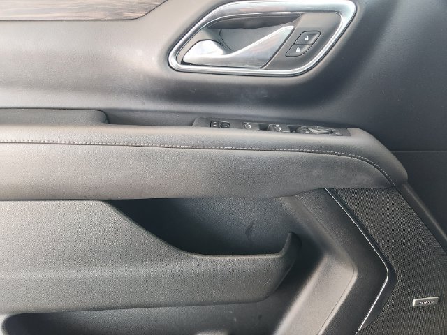 2023 Chevrolet Suburban Z71 - Photo 21