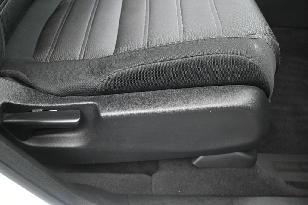 Used 2022  Honda EX image 11