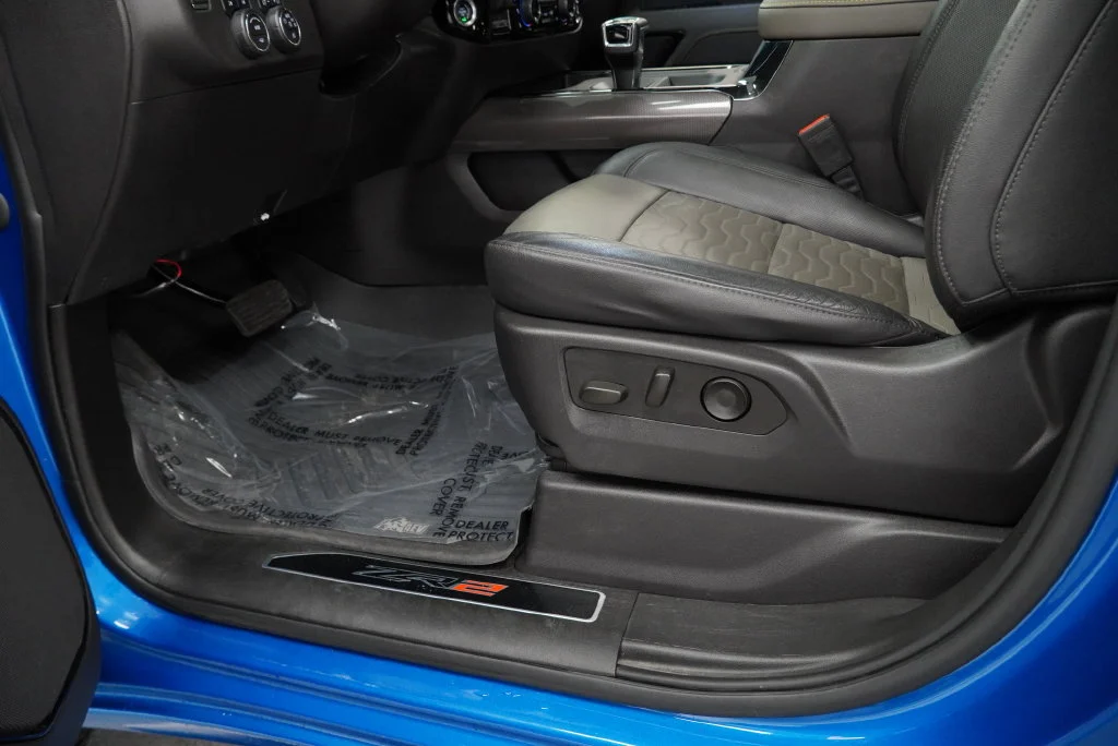 Used 2023 Glacier Blue Metallic Chevrolet ZR2 image 27