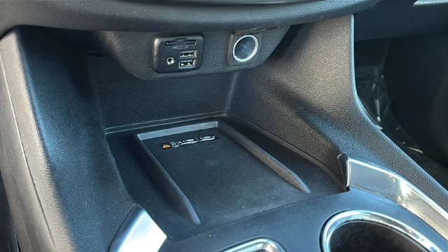 Used 2023 White Chevrolet LT Leather image 37