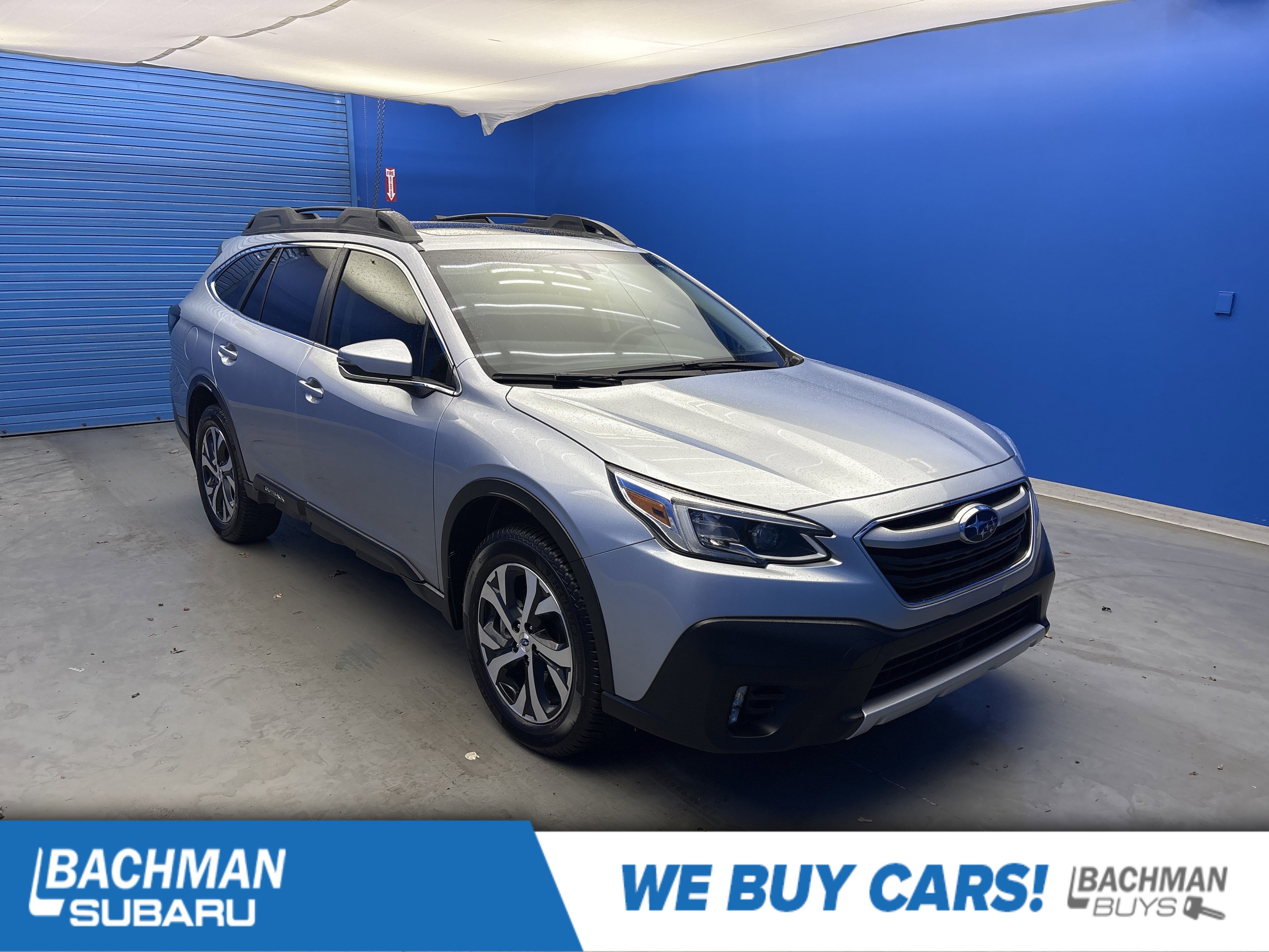 Used 2020 Ice Silver Metallic Subaru Limited image 1