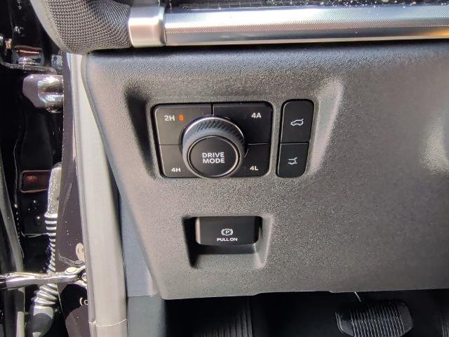 New 2026 Agate Black Metallic Ford Platinum® image 71