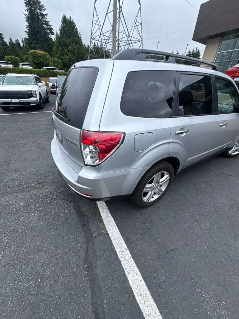 Used 2010 Silver Subaru 2.5X image 5