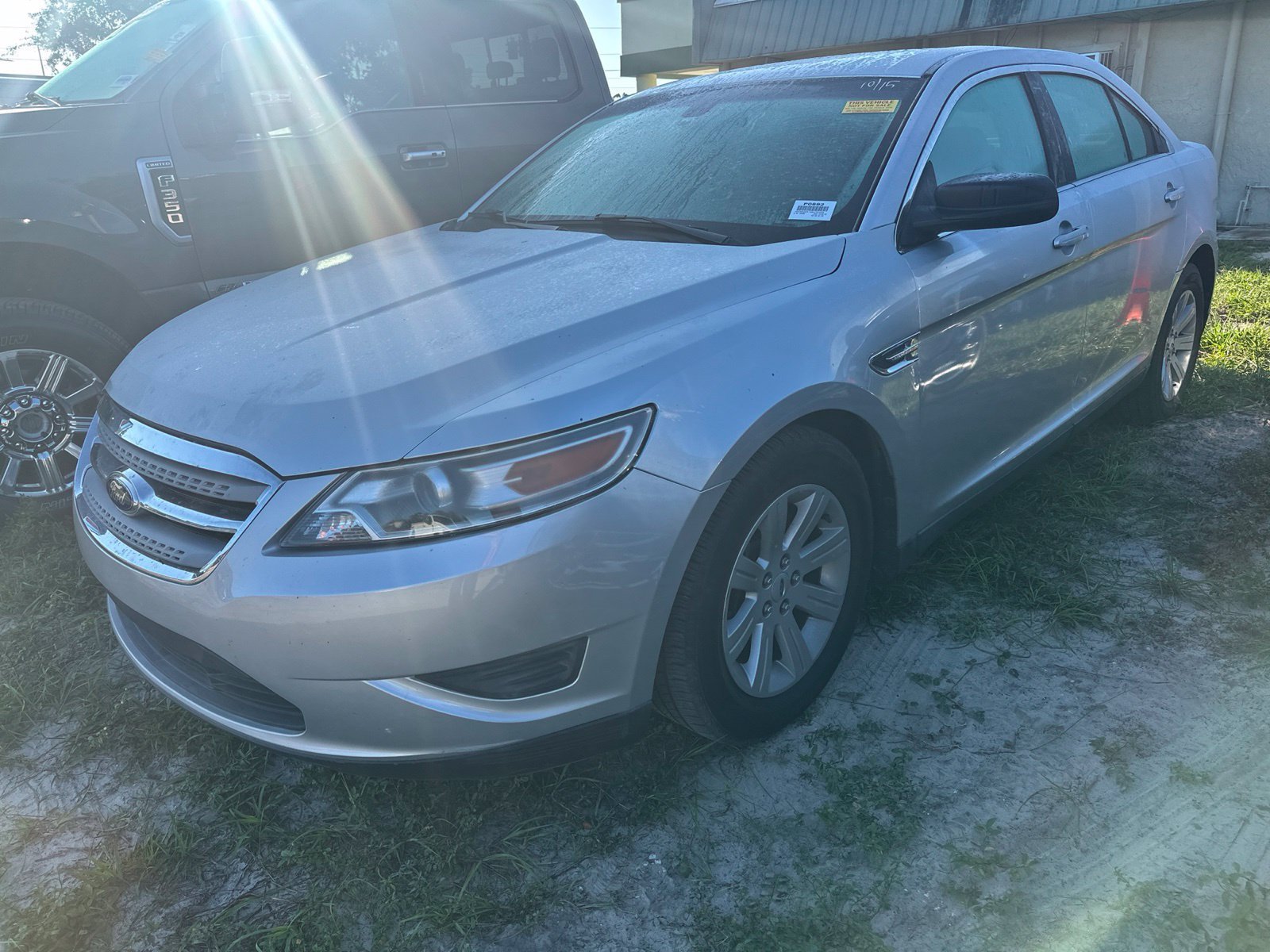 Used 2011 Silver Ford SE image 3