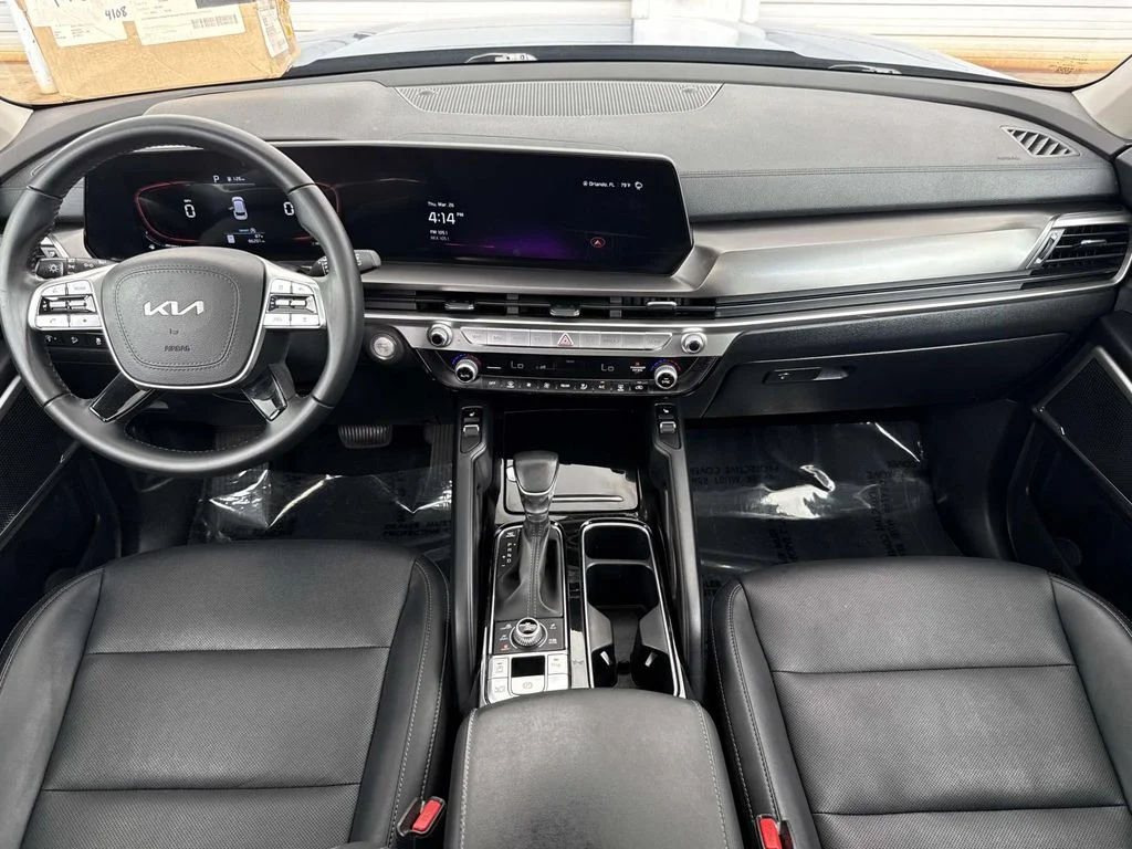 Used 2023 Black Kia S image 20