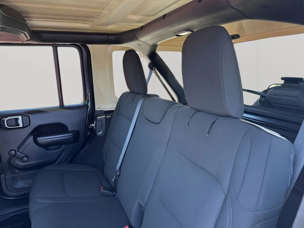 Used 2021 Black Jeep Unlimited Sport image 19