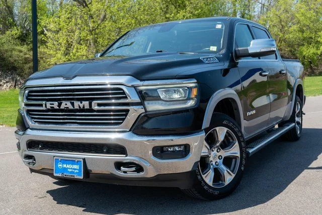 2020 RAM 1500 Laramie 4x4 Crew Cab 5'7's photo