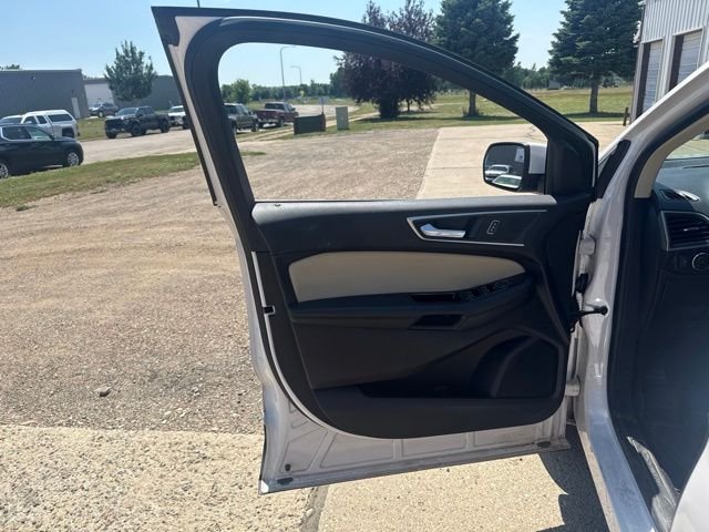 Used 2019 White Ford SEL image 20