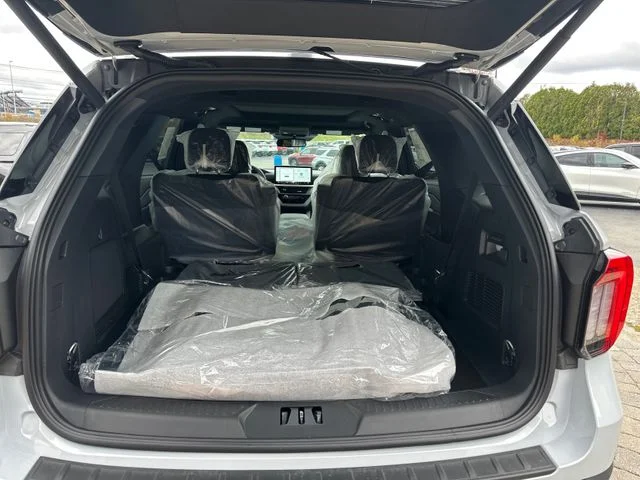 New 2026 Space White Metallic Ford ST image 14