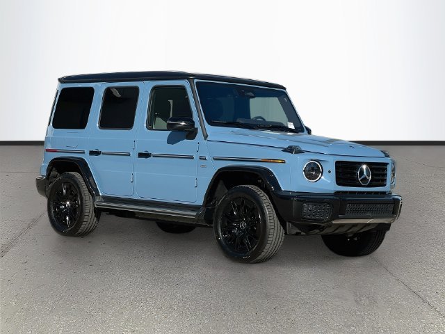 Certified Used 2025 Gray Mercedes-Benz G 580 image 3