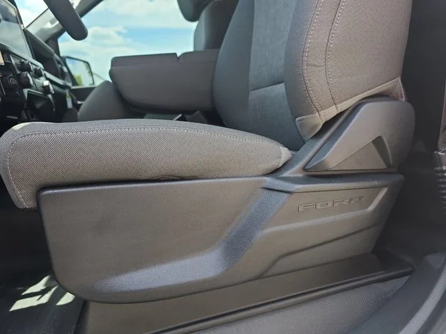 Used 2025 Silver Ford XL image 24