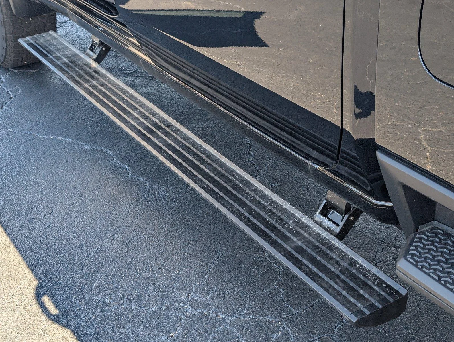 New 2026 Onyx Black GMC Denali Ultimate image 13