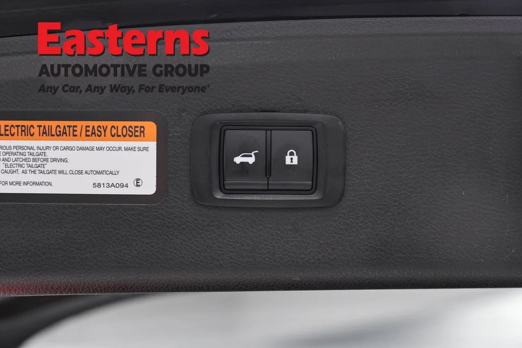 Used 2024 Black Mitsubishi SE image 23
