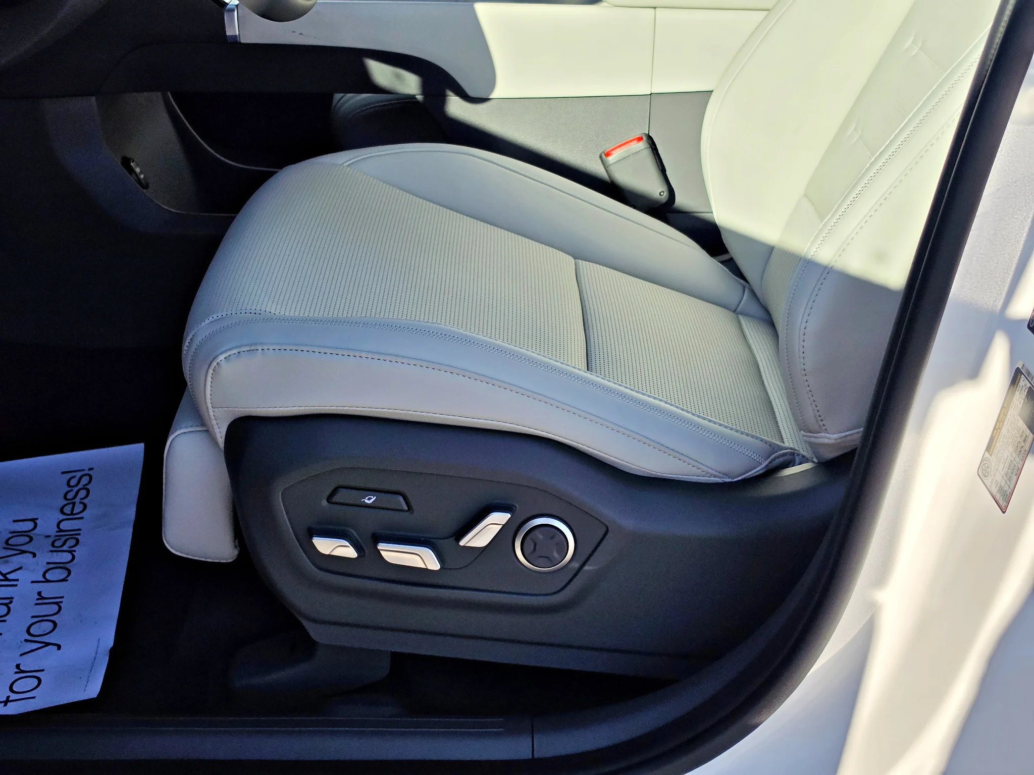 New 2027 Serenity White Hyundai Calligraphy image 22