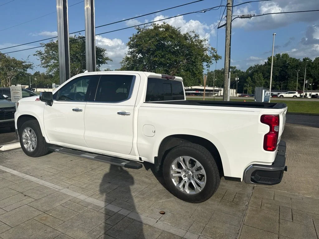 Used 2023 White Chevrolet LTZ image 4