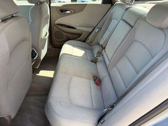 Used 2024 Gray Chevrolet LT image 28