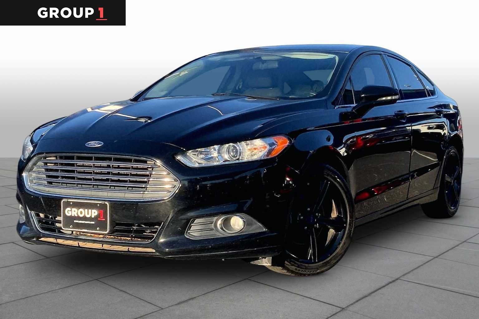 Pre-Owned 2016 Ford Fusion SE
