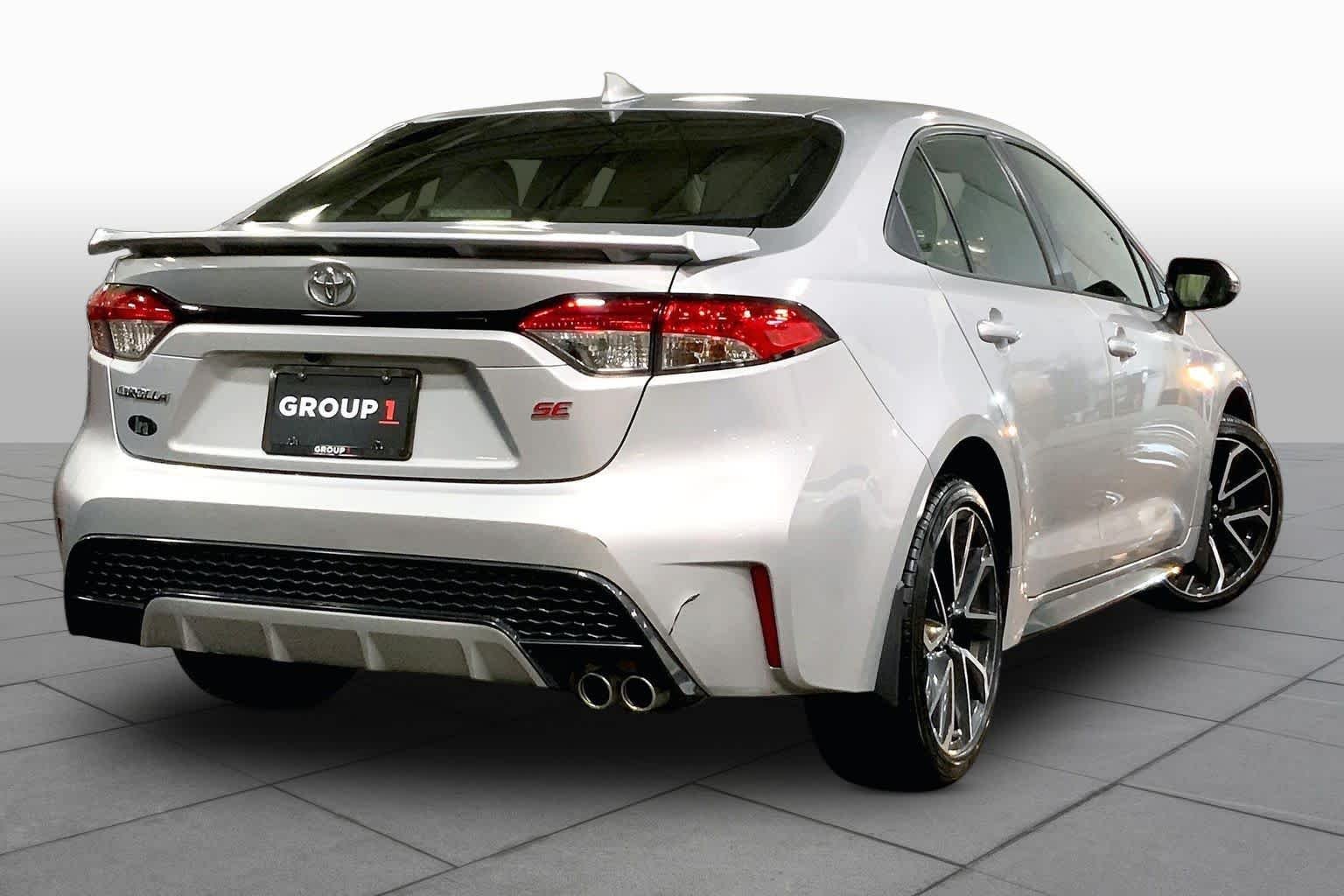 Used 2022 Classic Silver Metallic Toyota SE image 13