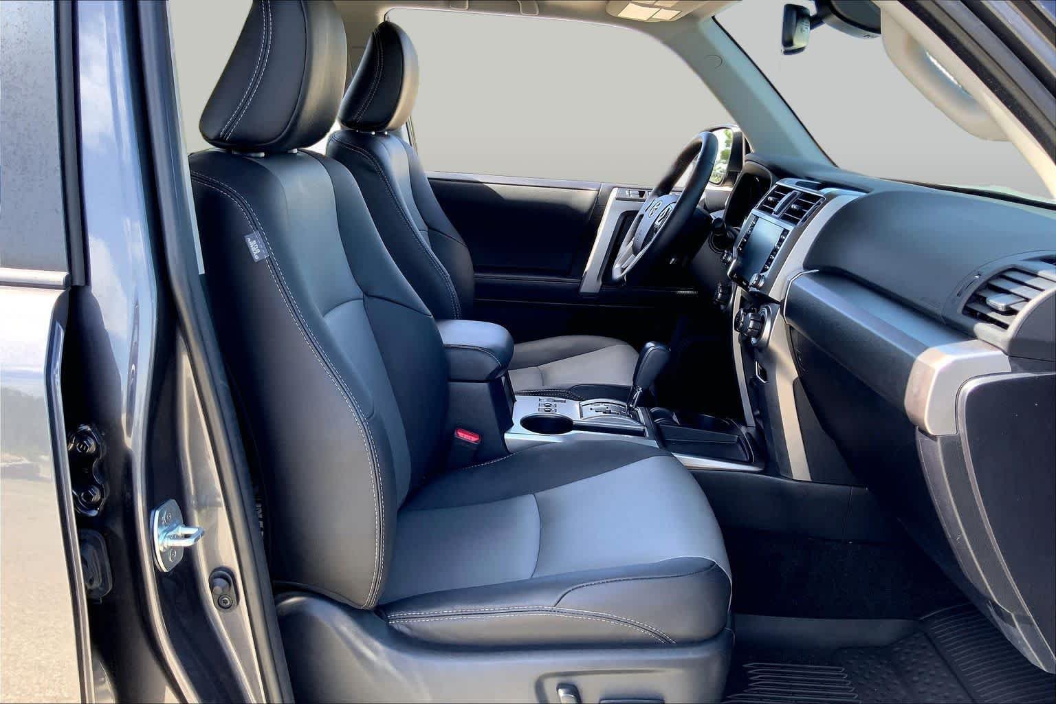 Used 2023 Magnetic Gray Metallic Toyota SR5 Premium image 9