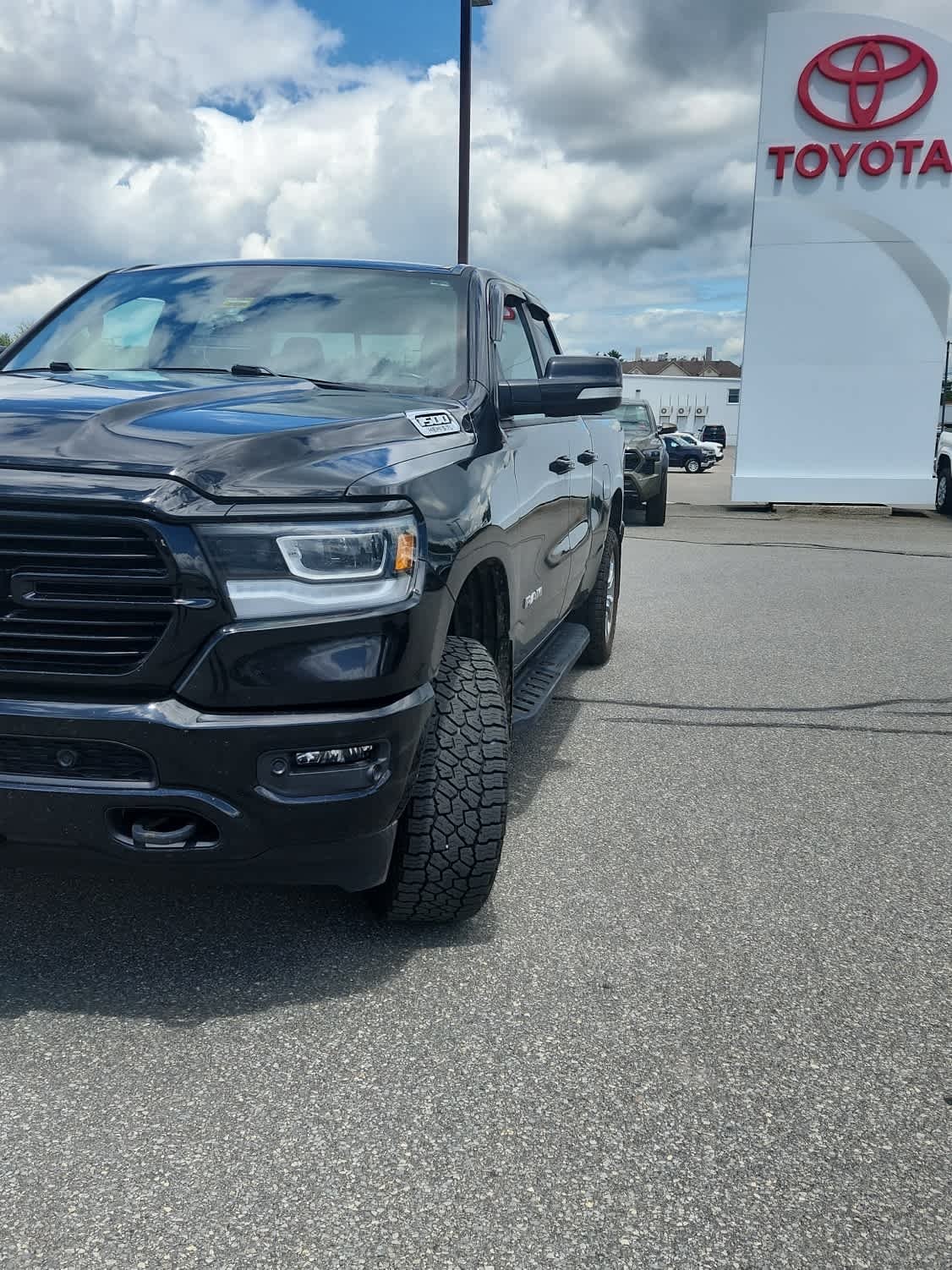 2021 RAM 1500 Big Horn/Lone Star 4x4 Quad Cab 6'4's photo
