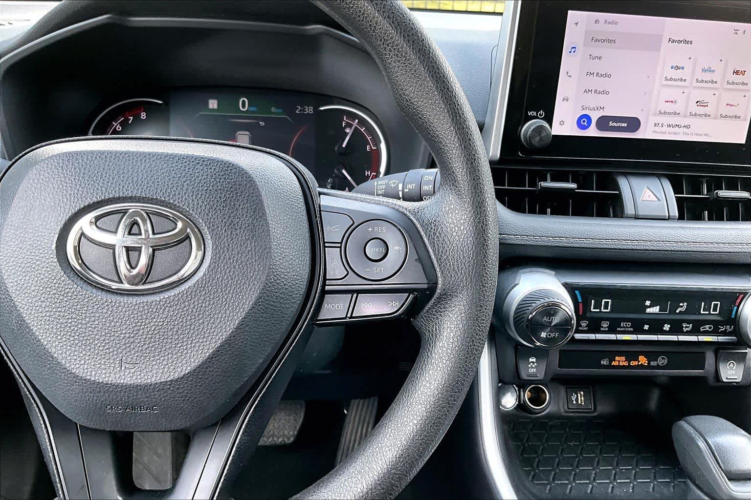 Used 2025 Midnight Black Metallic Toyota XLE image 25