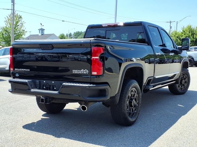 Used 2024 Black Chevrolet High Country image 5