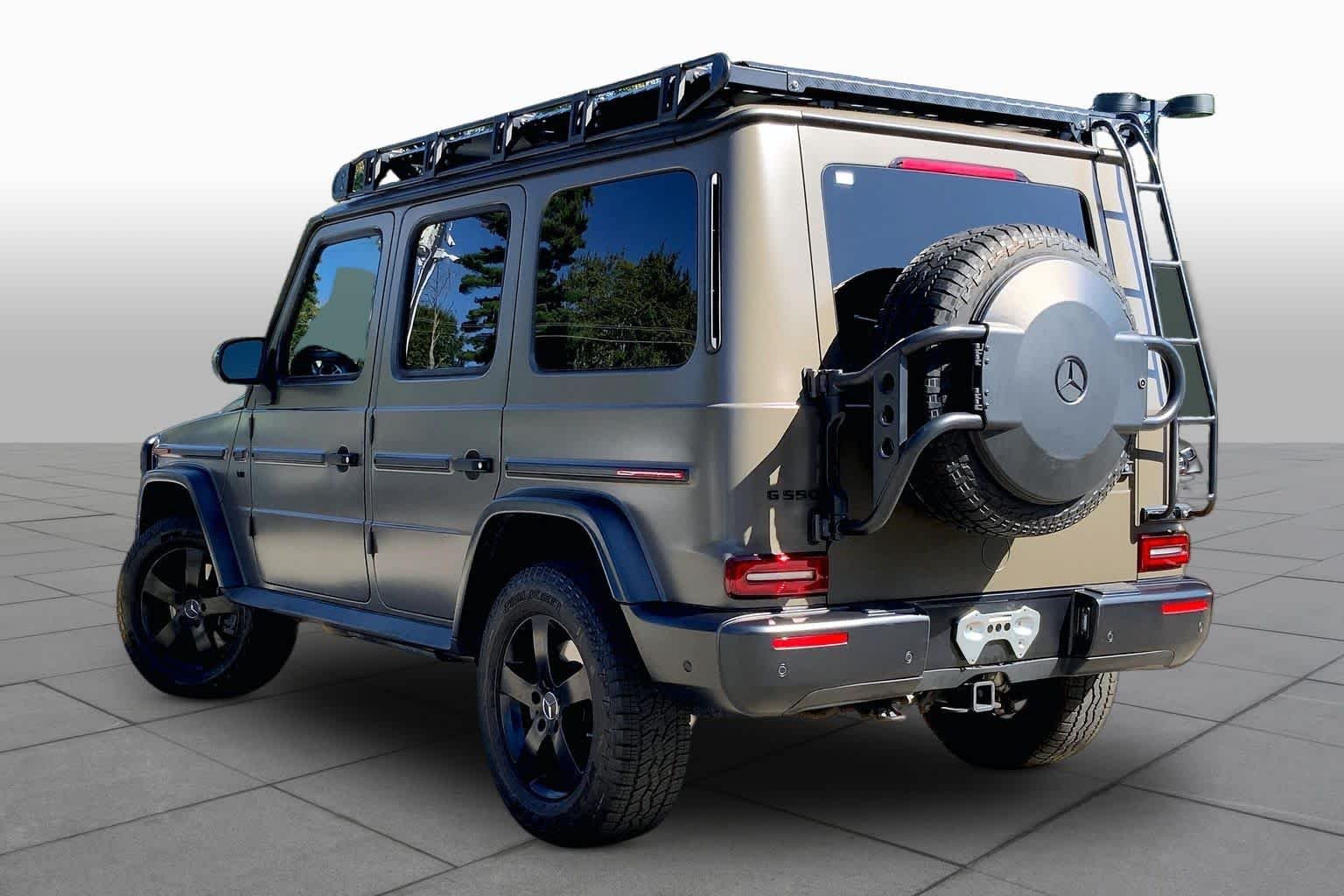 Used 2022 MANUFAKTUR Mystic Brown Metallic Mercedes-Benz G 550 image 12