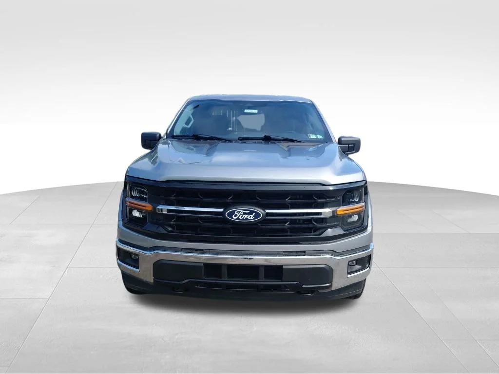 Used 2025 Silver Ford XLT image 4
