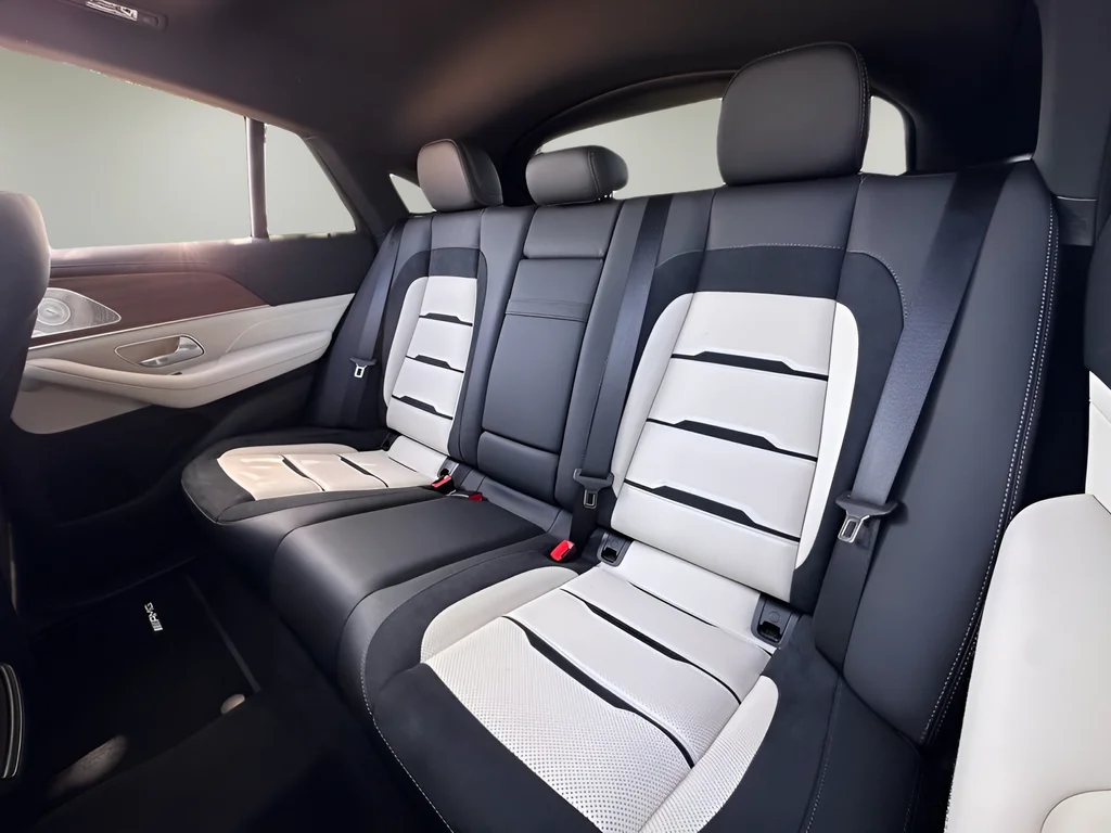 Used 2025  Mercedes-Benz GLE 53 AMG® image 18