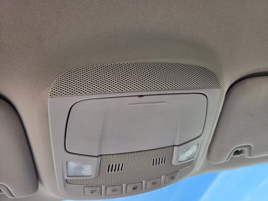 Used 2015 Gold Ford SE image 20