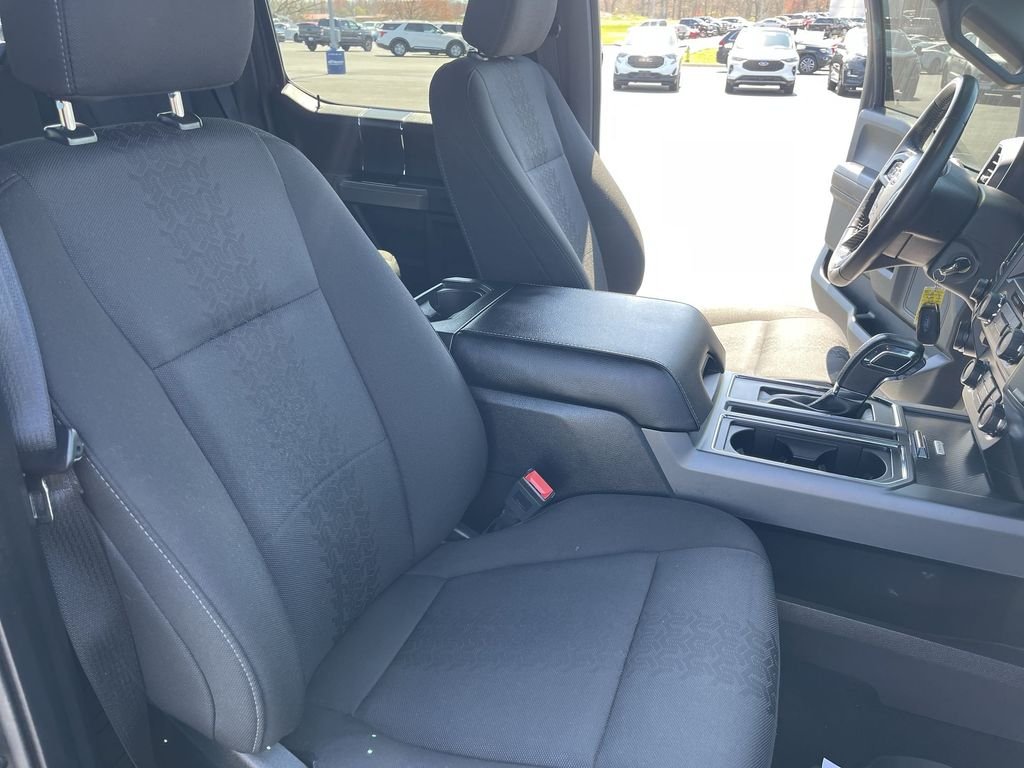 Used 2018 Gray Ford  image 24